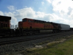 BNSF ES44DC 7785